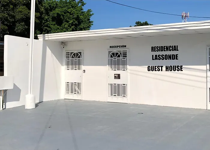 Residencial Lassonde Guest House